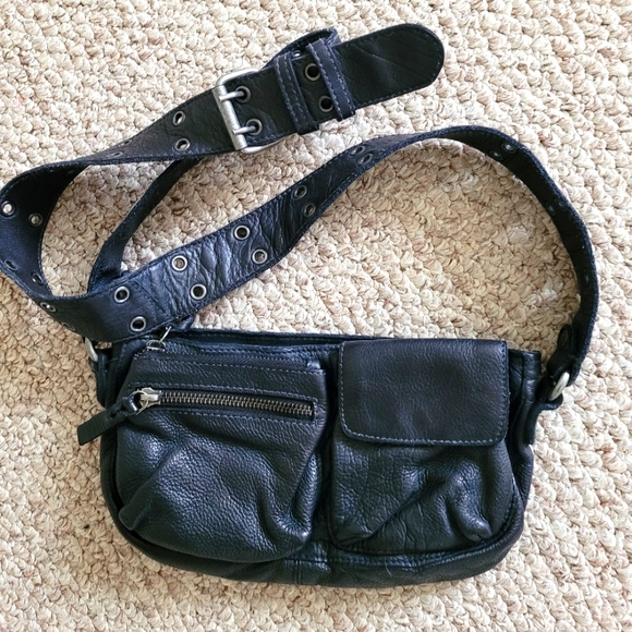 Free People Black Leather Crossbody Bag. Pouch. Fanny Bag.Size 11"×5". - Picture 5 of 11